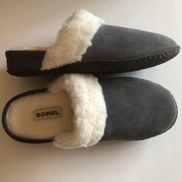 SOREL Nakiska Slide II  suede slipper. Size: 10 - Picture 2 of 6